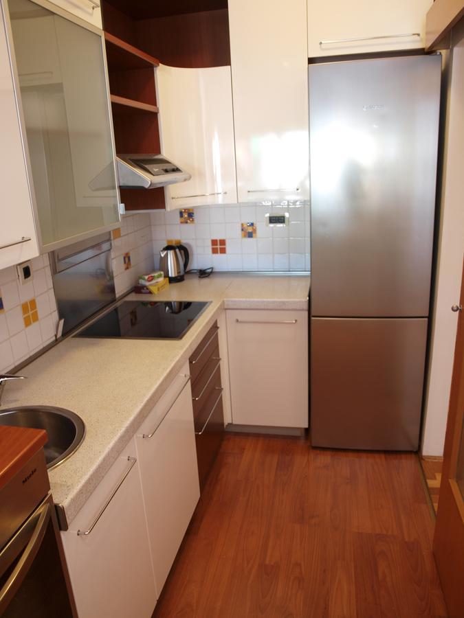 Frin Apartment ซาเกร็บ ภายนอก รูปภาพ