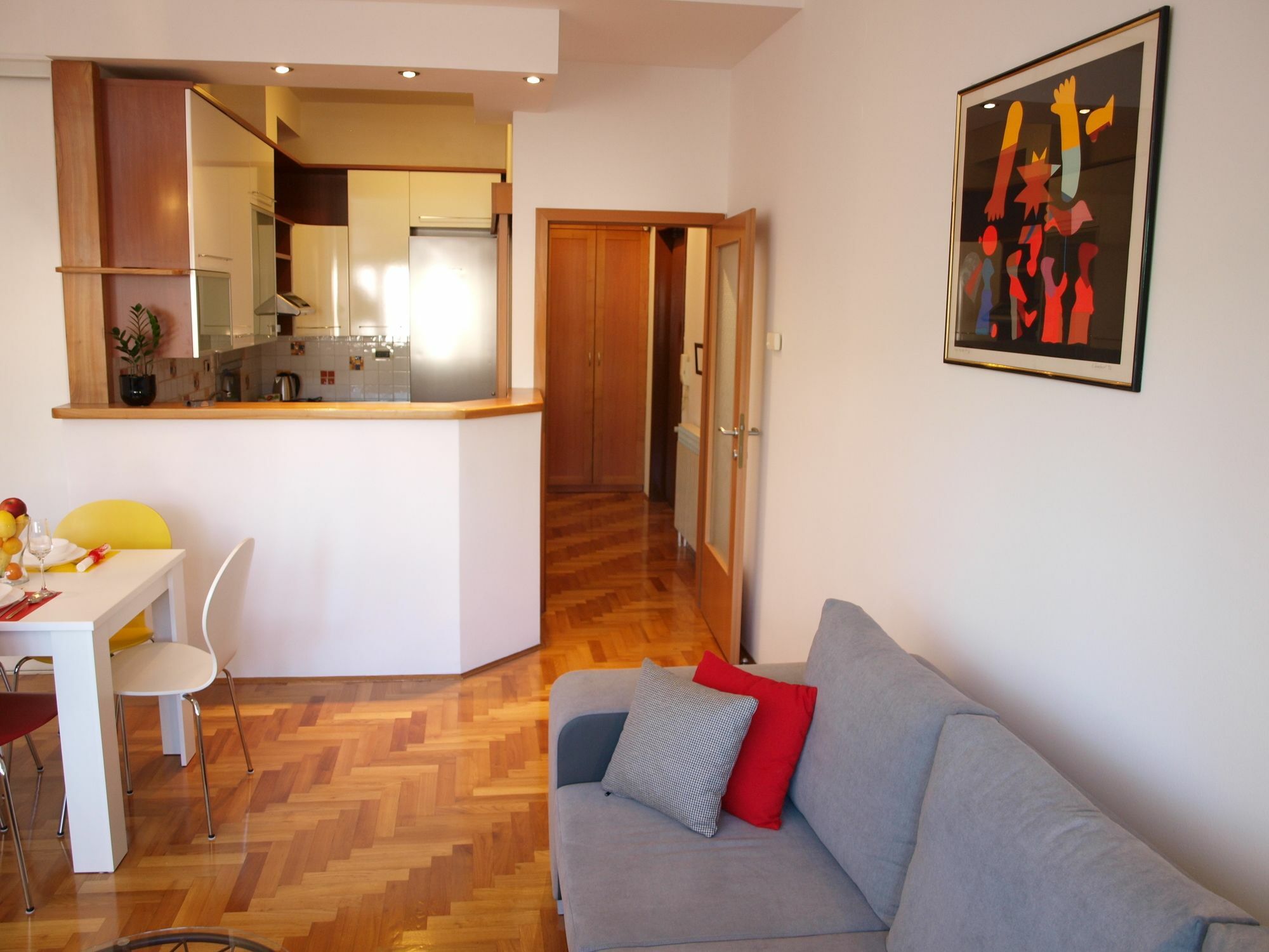 Frin Apartment ซาเกร็บ ภายนอก รูปภาพ